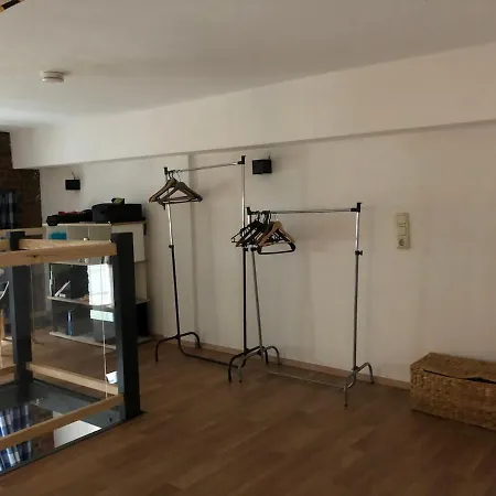 Charmante Altbaumaisonette Naehe Hauptbahnhof