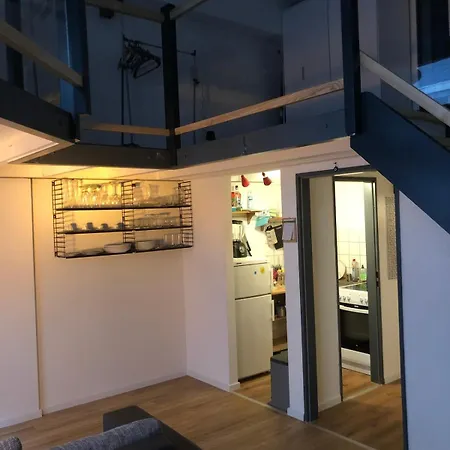 Charmante Altbaumaisonette Naehe Hauptbahnhof