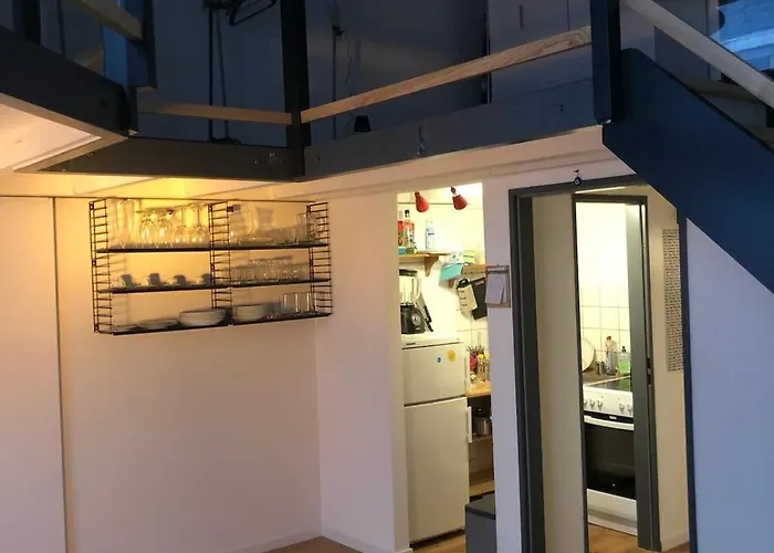 Charmante Altbaumaisonette Naehe Hauptbahnhof